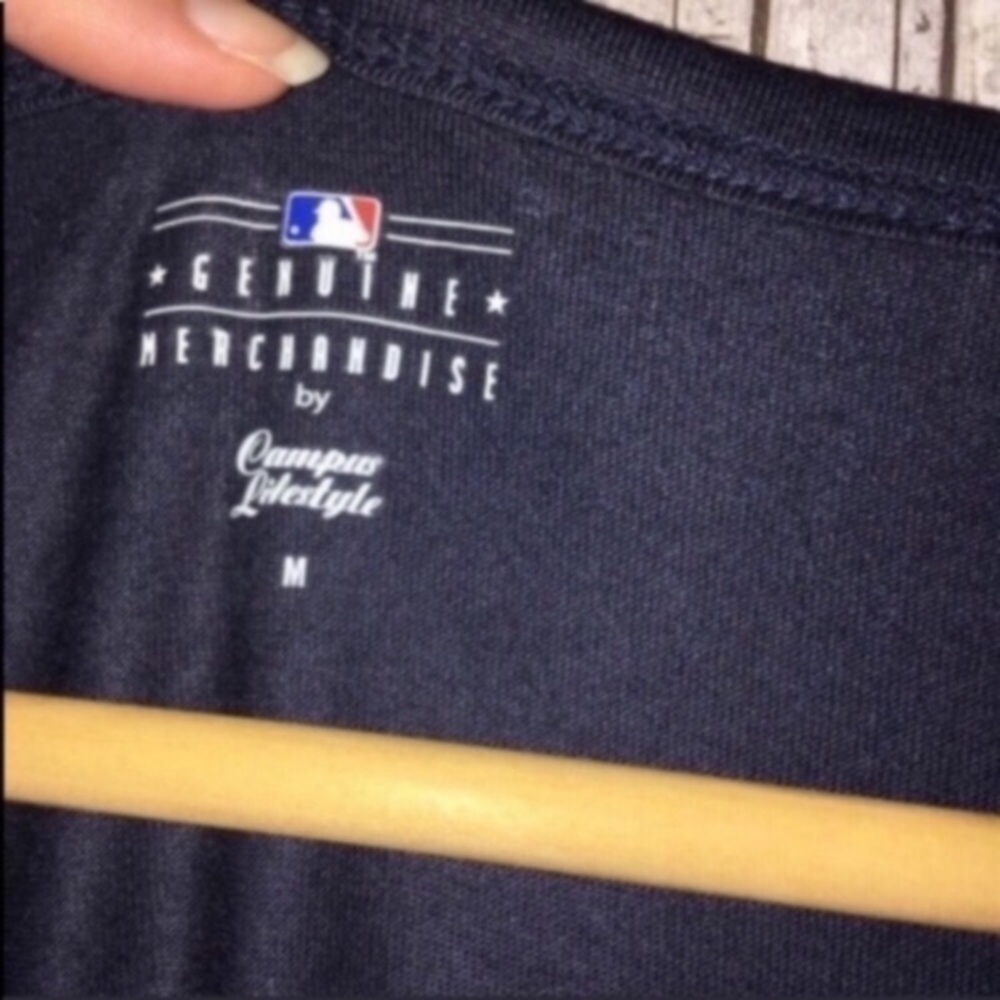 MLB New York Yankees Baseball Tee - Picture 3 of 4